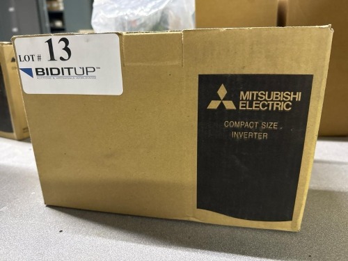 Mitsubishi FR-D720-165-NA Compact Size Inverter