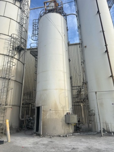 Silo with Lincoln Auto-Lubrication System, MAC BLOWER, and Valve