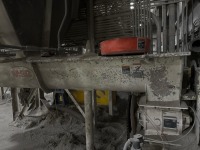 MAC Feed Hopper with Screw Feed - 3