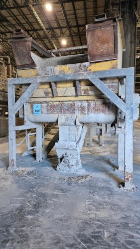 Wet Material Feed Hopper with Screw Feed