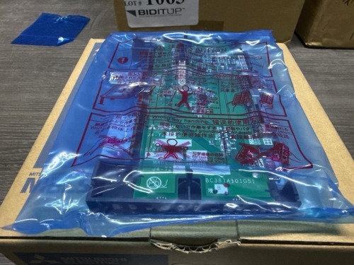 Mitsubishi MR-J4-T20 Amplifier
