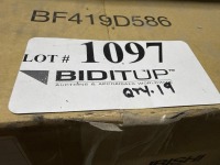 (19) Mitsubishi AJ65SBTB1-32TI Output Units - 4