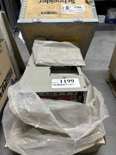 Telemecanique Altivar 61 Variable Frequency Drive, 22kW (30HP), 380-480V