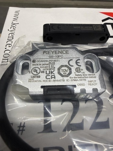 (5) Keyence GS-10PC Non-Contact Safety Interlock Switches