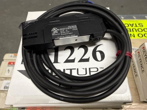 (7) Keyence FS-N41N Digital Fiber Optic Sensor Amplifiers