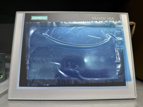 Siemens TP700 Comfort HMI Touchscreen Panel, 6AV2124-0GC01-0AX0