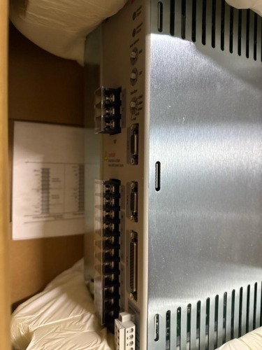 Allen-Bradley Ultra 3000 Servo Drive, 2098-DSD-HV100X-DN