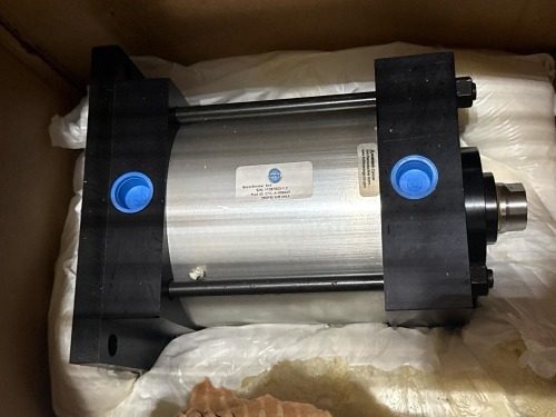 (1) Sumitoto Induction Motor With (3) Bimba Cylinders