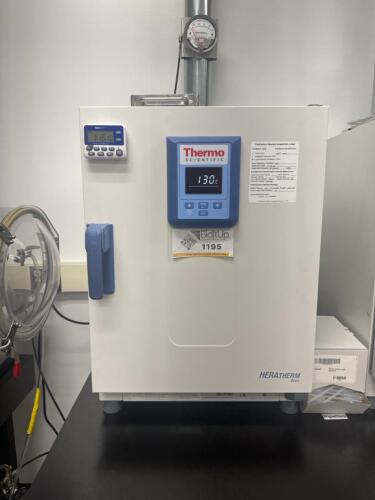 Heratherm oven