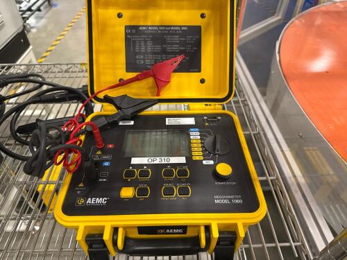 AEMC 1060 1000V Megohmmeter