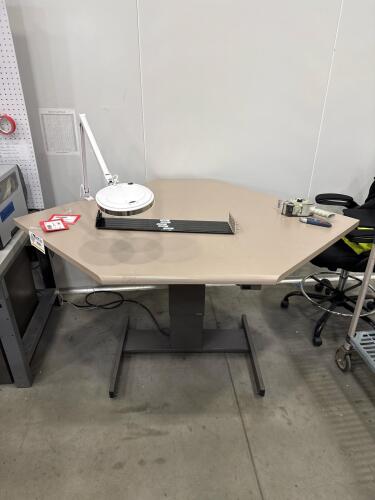 Lift Table 48&rdquo; x 68&rdquo;