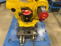 2015 Fanuc Robot R-2000iC 210F - 6
