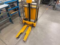 Tovica Electric Pallet Jack - 2