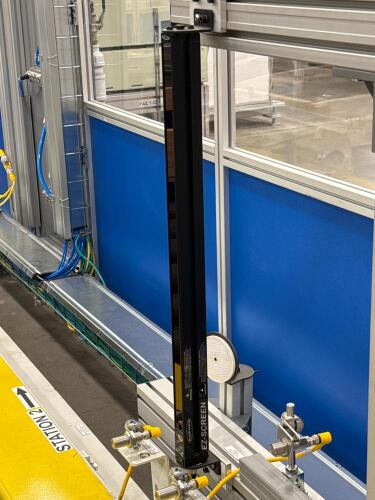 (4) Banner EZ-Screen Safety Light Curtains