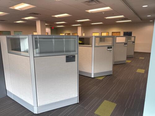 8 Person Work Station 30&rsquo; x 14&rsquo;