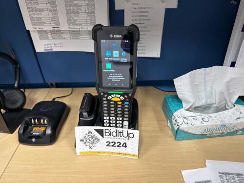 Zebra Technologies MC930P Android Handheld Touch Screen Computer/Scanner