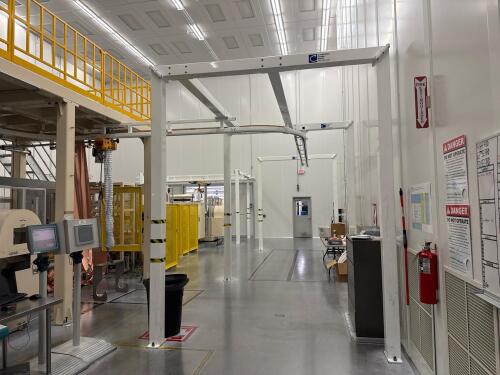 10' x 32' S-Track Carpenter Crane Hoist Station