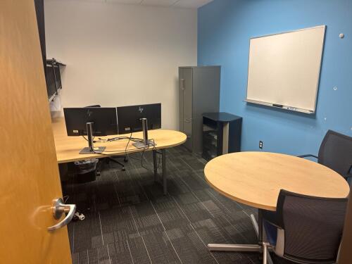 L Shape Office Desk and Hutch 96&rdquo; x 72&rdquo;