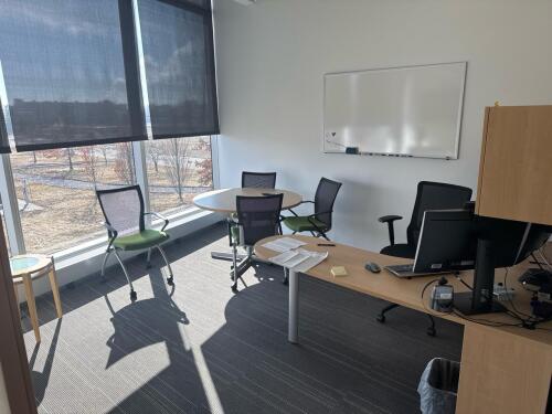 L Shape Office Desk and Hutch 71&rdquo; x 82&rdquo; x 68&rdquo;