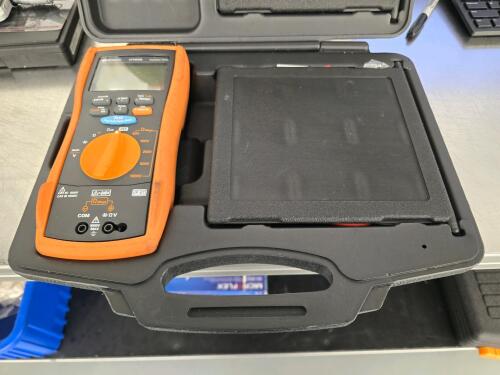 Keysight U1452A Insulation Tester
