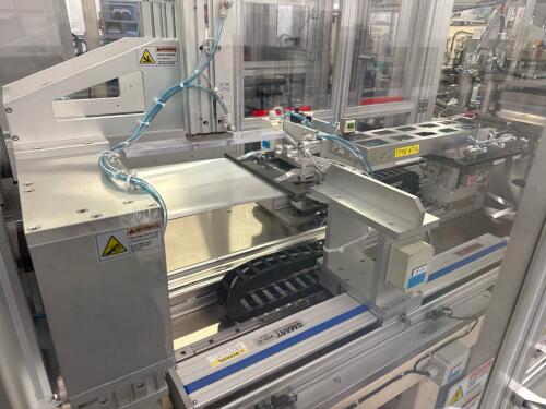 Battery cell pouching assembly