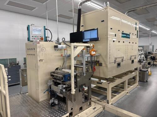 Electrode pilot coating machine