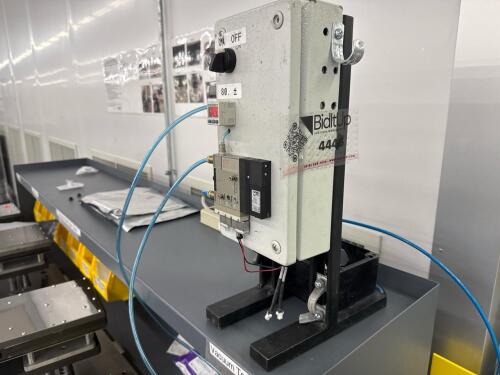 Vacuum test equipment