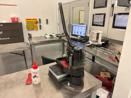 Manual press