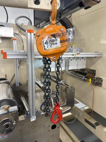 Manual chain hoist