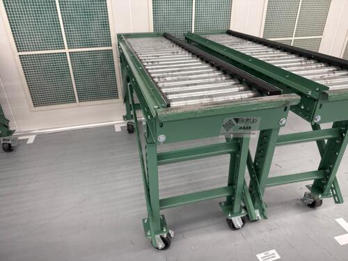 Roach 5.5' Roller Conveyor