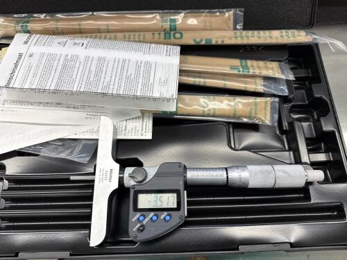 Mitutoyo Digimatic Micrometer c/n 329-350-30