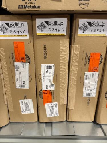 2&rsquo;x4&rsquo; parabolic troffer light fixture