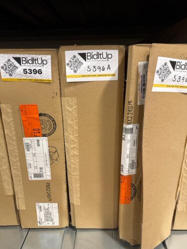 2&rsquo;x4&rsquo; parabolic troffer light fixture