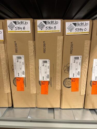 2&rsquo;x4&rsquo; parabolic troffer light fixture