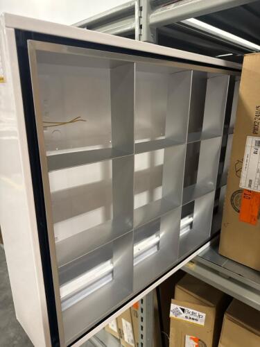 2&rsquo;x4&rsquo; parabolic troffer light fixture