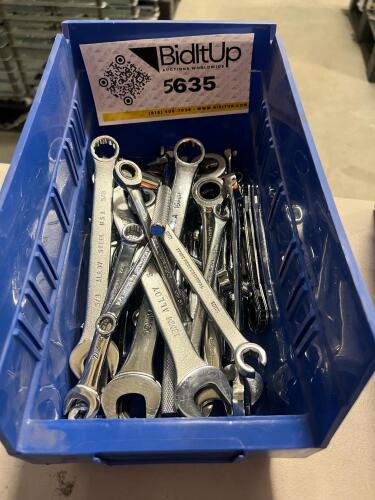 Assorted Combination Wrenches &ndash; Bulk Tool Lot (Bin)