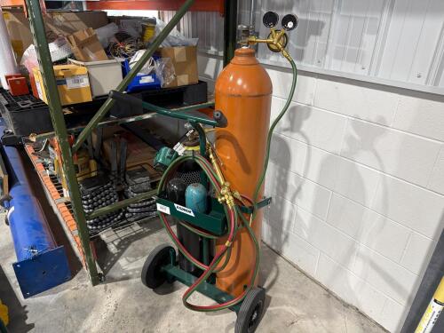 RADNOR welding cart with hoses