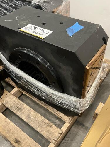 Heavy-Duty Industrial Bearing Housing Assembly with Large Roller Bearing