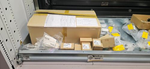 Divider Tray of 1016- Kokam/Nakayama Single Top Cathode Knives, High Resolution Camera, Rotary Joints, EPC Sensor Bulb, Neo-Mega Power Fiberoptic Amp, Lithium Batteries, Rack and Pin Mechanical Device, Flexible Vacuum Hose, Floating Joints, Cables, Edge S