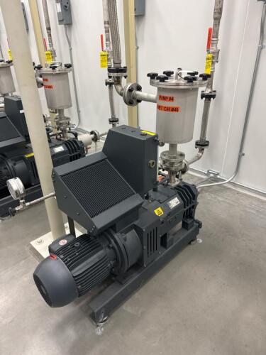 Busch NC 0100 B L03 ZZRX Rotary Screw Vacuum Pump w/ Filter Chambers