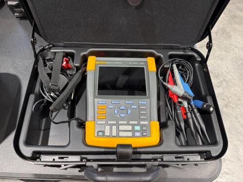 Fluke 190 Series III ScopeMeter portable oscilloscope