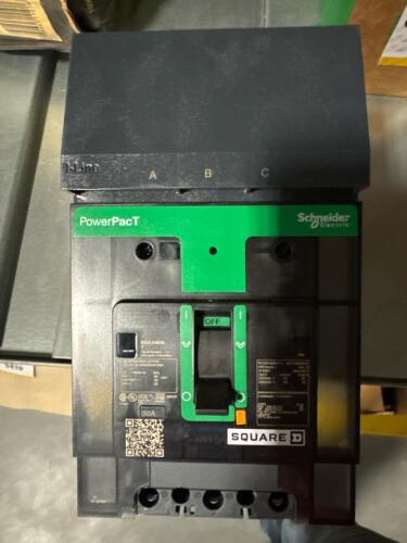 PowerPacT 30A circuit breaker
