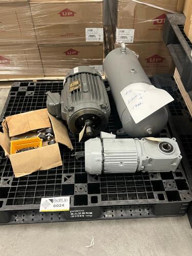 Baldor 7.5 HP Hazardous-Location Electric Motor, Manchester Tank 10-Gallon Pressure Vessel, Gearmotor, and Assorted Industrial Roller Assemblies &ndash; Mixed Lot
