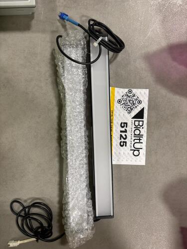 Industrial LED light bar