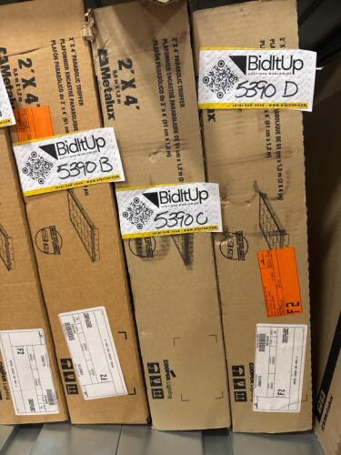 2&rsquo;x4&rsquo; parabolic troffer light fixture