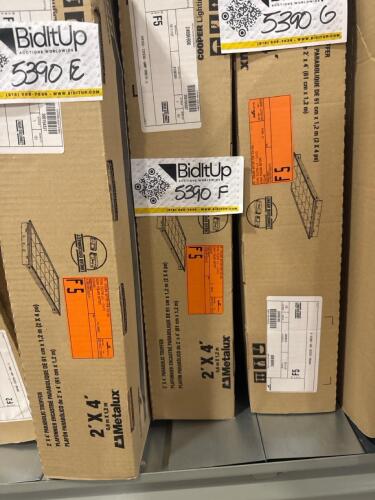 2&rsquo;x4&rsquo; parabolic troffer light fixture