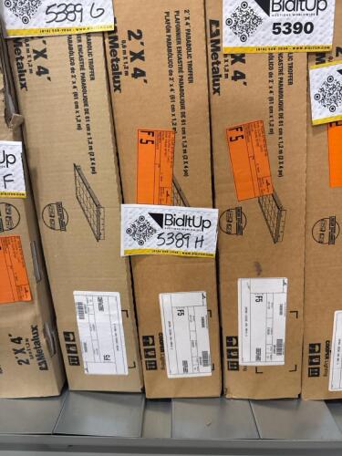 2&rsquo;x4&rsquo; parabolic troffer light fixture