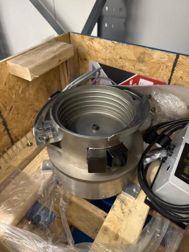 Industrial Vibratory Rivet Bowl Feeder System with Rodix Feeder Cube Controller