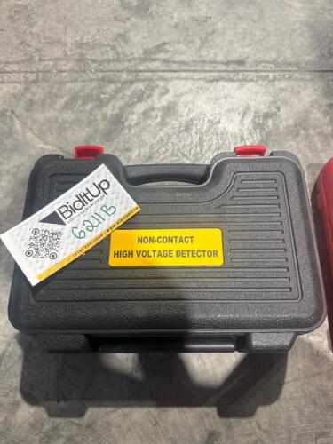 Non-contact high voltage detector