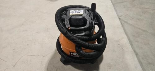 RIGID Blower VAC